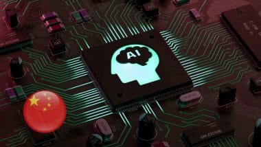 Китай привлича таланти за проектиране на машини за производство на чипове