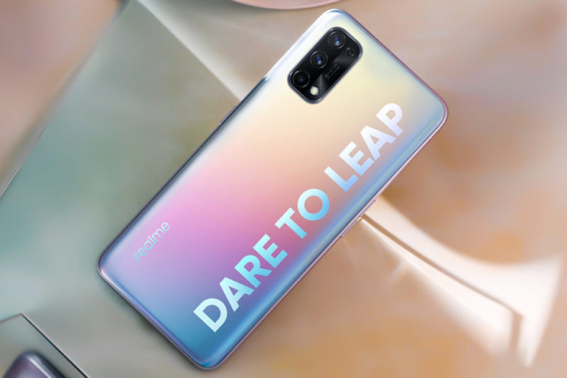Realme X7 Pro с прозрачен гръб