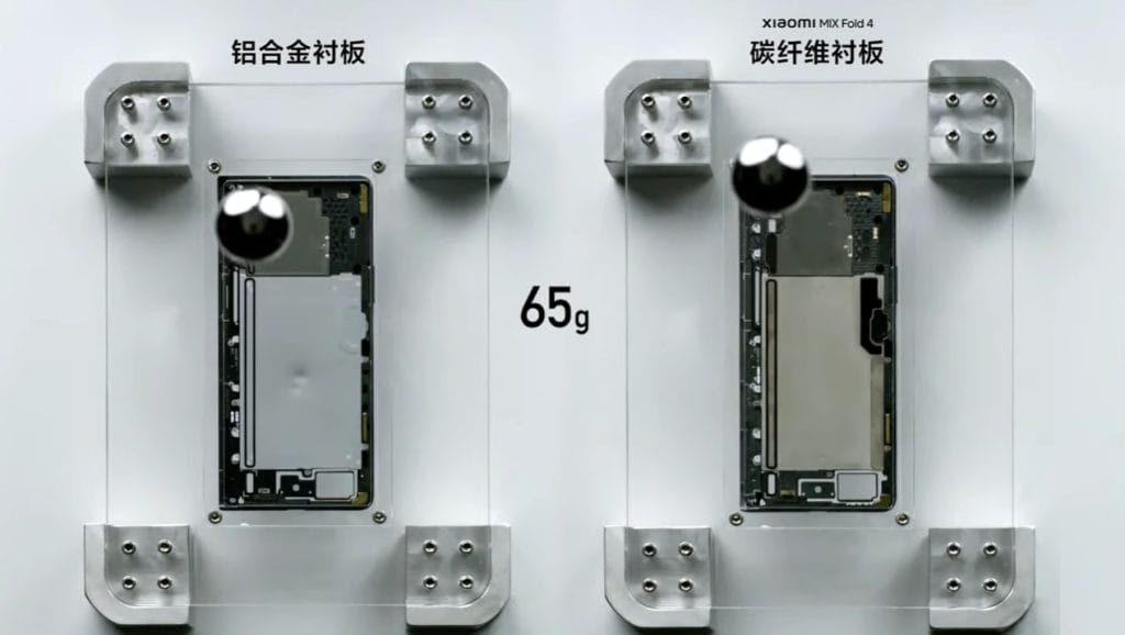 Кадър от теста, демонстриран по време на презентацията. Метални сфери се пускат от различни височини, за да се проследи дали и колко деформират плочата. Без деформации и увреждане за Xiaomi Mix Fold 4. 