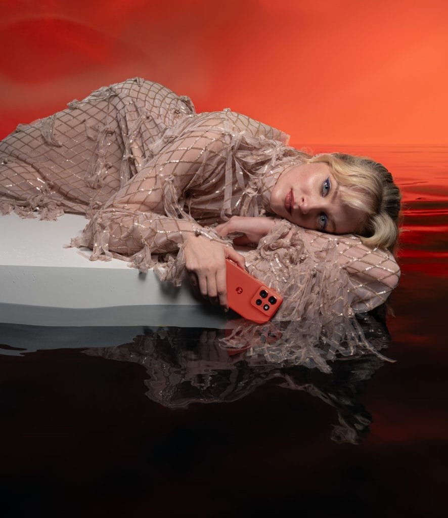 Motorola Edge 50 Neo е водоустойчив