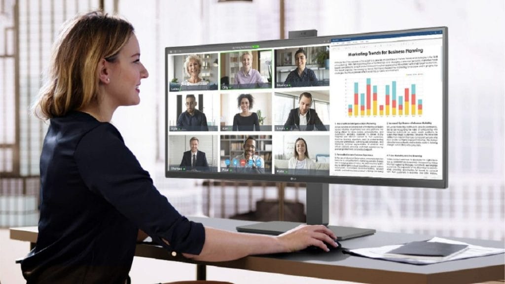 Как работата пред монитор да бъде по-здравословна и безопасна - 3+1 съвета от LG