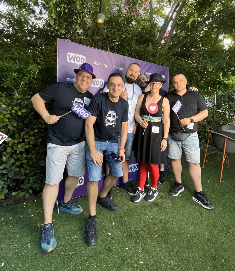 Ники Кръстев (в ляво) с приятели на WordPress събитие