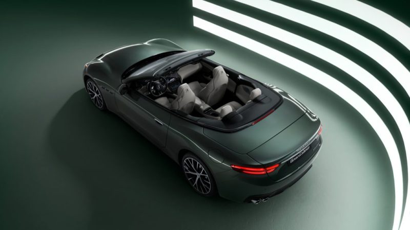 MASERATI представи пълната гама на GranCabrio на The I.C.E. St. Moritz