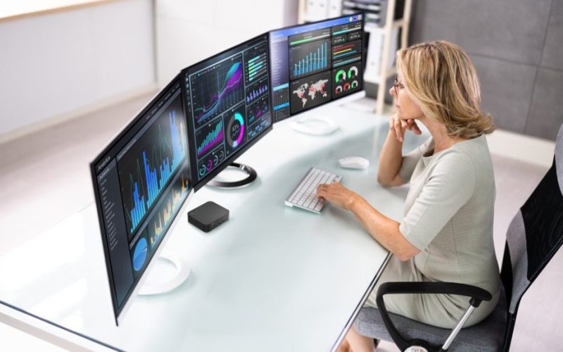 Практичните мини компютри ASUS NUC 14 Essential вече се предлагат в България