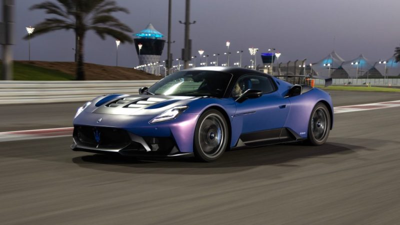 Новият Maserati GT2 Stradale направи международния си дебют на пистата Yas Marina