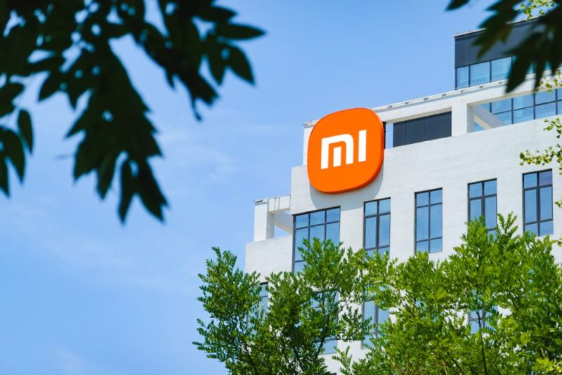 Xiaomi отчита рекордни приходи от 365,9 млрд. юана през 2024 г., благодарение на иновации в смартфони, IoT и електромобили.