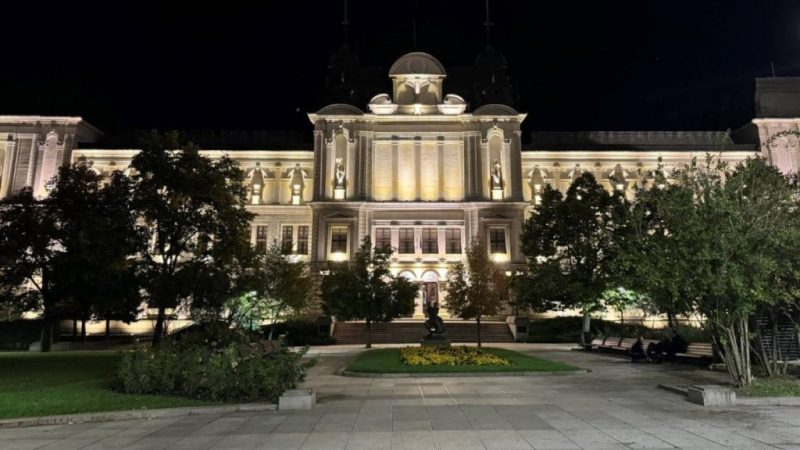 Как Итроникс променя облика на българските градове с умно улично и фасадно осветление – от естетика и икономия до сигурност и устойчивост.