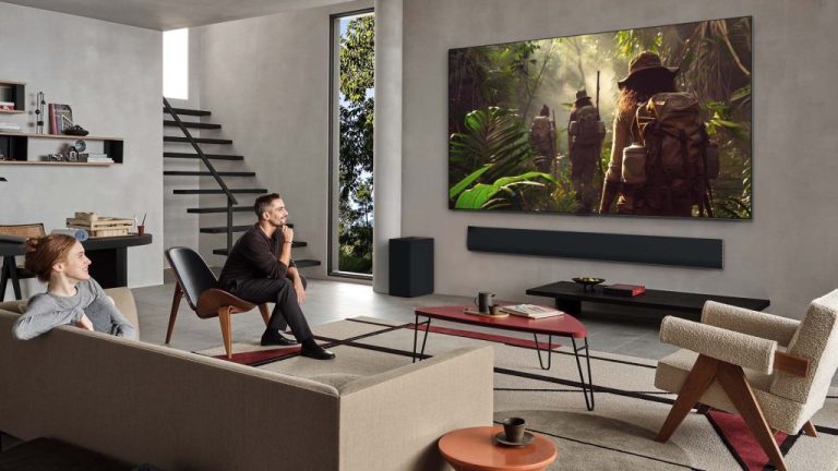 LG получава престижни еко-сертификати за OLED серията 2025 – доказателство за устойчив дизайн, по-малко CO₂ и ангажираност към по-добро бъдеще.