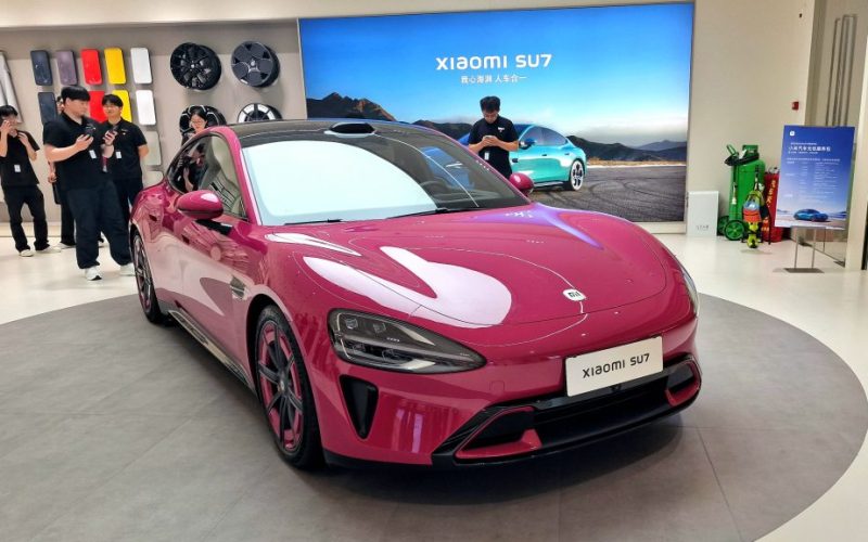 Xiaomi отчита рекордни приходи от 111,3 млрд. юана и печалба от 10,7 млрд. юана за Q1 2025, растеж във всички сегменти: смартфони, IoT, EV и AI.