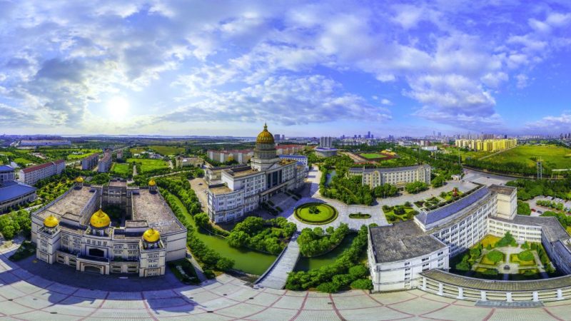 От 11 езика до 140 държави – как едно учебно заведение в Дзянси се превърна в глобална платформа за образование, културен обмен и международна дипломация.