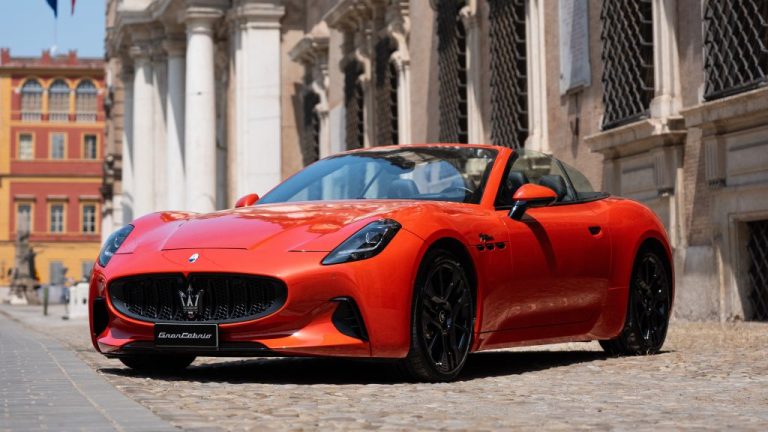 Maserati блести в Модена по време на Motor Valley Fest 2025 с премиери, класически модели и визия за устойчиво бъдеще – 100 години след създаването на емблематичния Тризъбец.