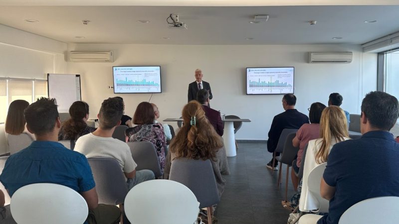 Андреас Шлайхер (ОИСР) в София: България може да спечели $434 млрд., ако учениците усвоят базови умения. AIBEST зове за партньорство бизнес–образование.