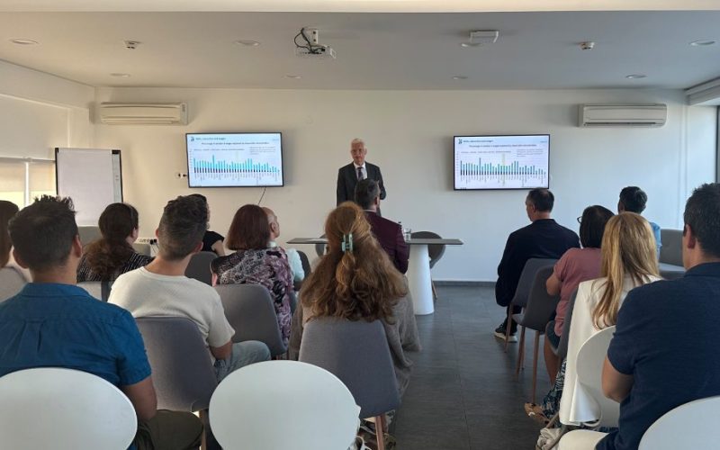 Андреас Шлайхер (ОИСР) в София: България може да спечели $434 млрд., ако учениците усвоят базови умения. AIBEST зове за партньорство бизнес–образование.