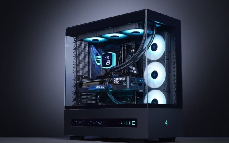DeepCool CH690 DIGITAL — кутия за PC ентусиасти с дигитален дисплей, персонализирано охлаждане, поддръжка на радиатори до 420 мм и впечатляващ дизайн.