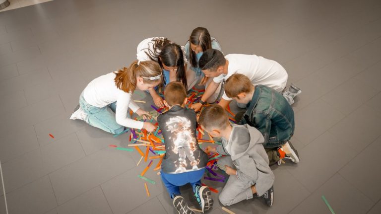 М Кар София отпразнува Деня на детето с цветно събитие: игри, обучение по пътна безопасност, балони и тест драйв награда за родителите.