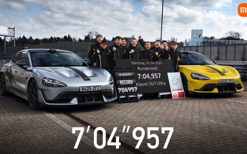 Xiaomi SU7 Ultra постави рекорд на Нюрбургринг с 7:04.957 мин – нов връх за електрически луксозни автомобили и технологичното превъзходство на марката.