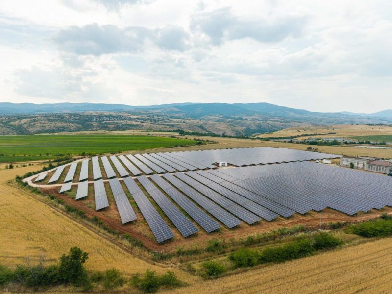 United Group откри нова соларна централа в Бараково – с батерии, иновации и визия за нулеви емисии до 2040. Част от инвестиция от 120 млн. евро.