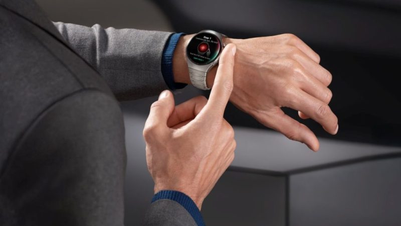 74% от българите със смартчасовници се чувстват по-здрави, но доверието в технологиите все още липсва. Какво показва ново проучване на Huawei?