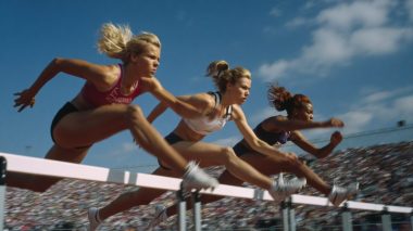 MediaThrive генерира над 10 000 аудио статии с изкуствен интелект за 3 месеца. Платформата задава нов стандарт в медийното аудио съдържание.