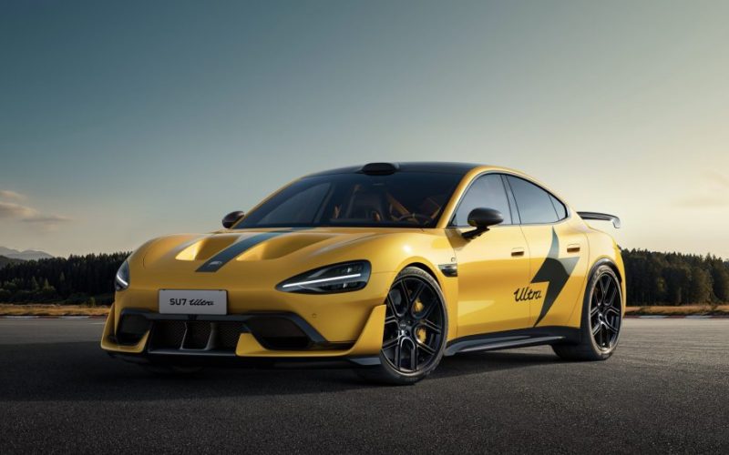 Xiaomi EV обяви официалното пускане на пазара и началото на доставките на своята флагман серия Xiaomi SU7 Ultra, включваща два високопроизводителни варианта: