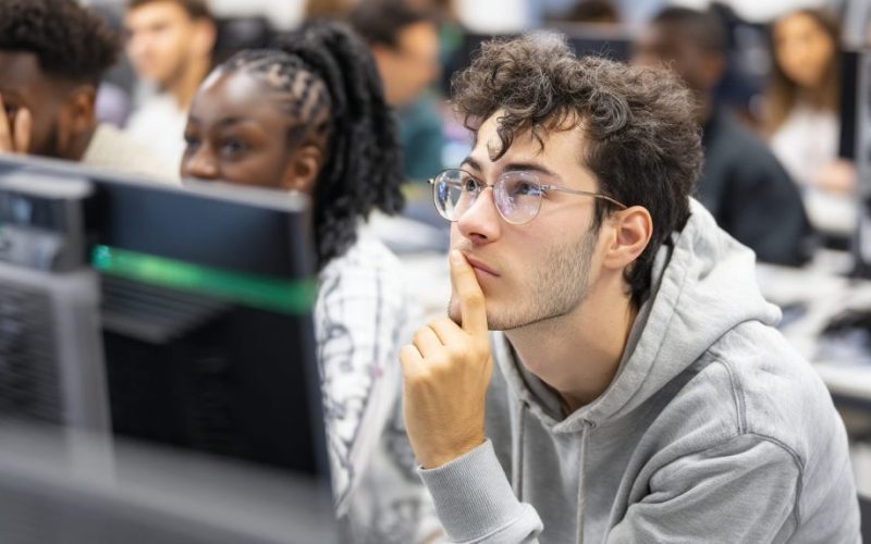 Стартира World Computer Hacker League – глобален хакатон с награден фонд $300 000 за създаване на иновативни приложения с Internet Computer.