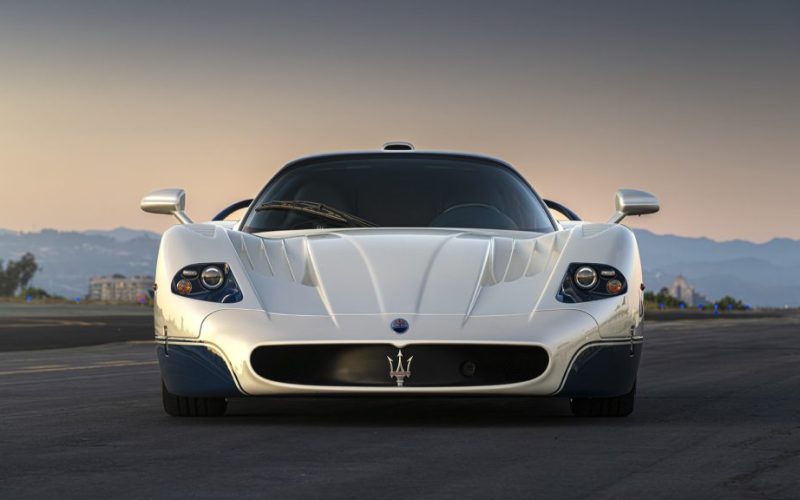 Maserati MC12 Stradale от 2005 г. бе продаден за рекордните $5,2 млн. в Monterey – превръщайки се в най-скъпия съвременен Maserati в историята.