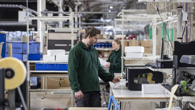 Brother представи в България новите индустриални етикетни принтери TJ-6421TN и TJ-6521TN – високонадеждни модели с ширина на печат до 168 мм, оптимизирани за производство, логистика и дистрибуция.