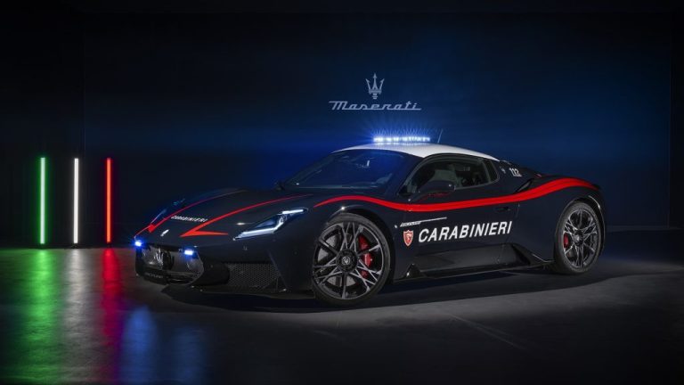 Maserati MC20 Cielo и Alfa Romeo Giulia Quadrifoglio ще подпомагат италианските карабинери при спешен транспорт на органи и кръв. Инициативата на Stellantis съчетава инженерна мощ, дизайн и социална отговорност.