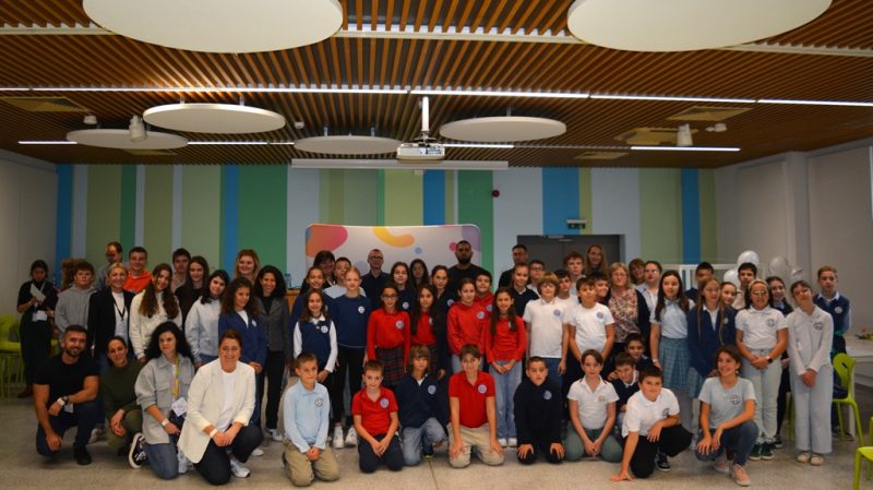 Проект за достъпност в градския транспорт спечели първото място в маратона “ЕдТех Иноватори” 2025. Над 150 участници показаха как технологиите могат да създават социална промяна и вдъхновяващо образование.