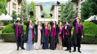 Darbi College – първият Cambridge International колеж в България, предлага обучение по британската система IGCSE и A Level за път към топ университети.