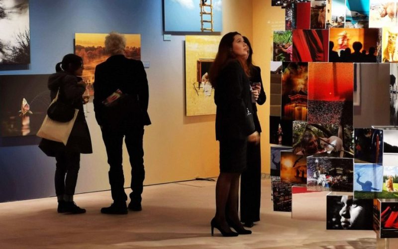 HUAWEI XMAGE Awards 2025 стартира в Париж с изложбата „Светът, ти и аз“. В класацията XMAGE 100 има и българско участие с отличена фотография.