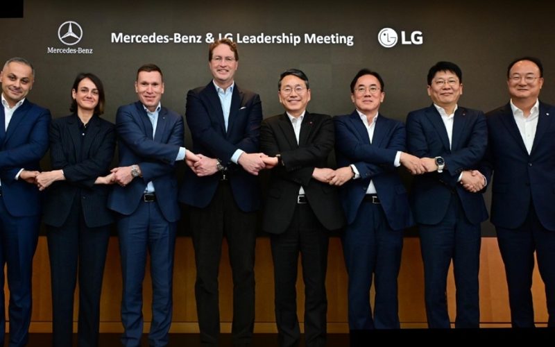 LG и Mercedes-Benz разширяват стратегическото си партньорство в интелигентните автомобилни технологии, батерии, дисплеи и SDV решения по концепцията „One LG Solution“.