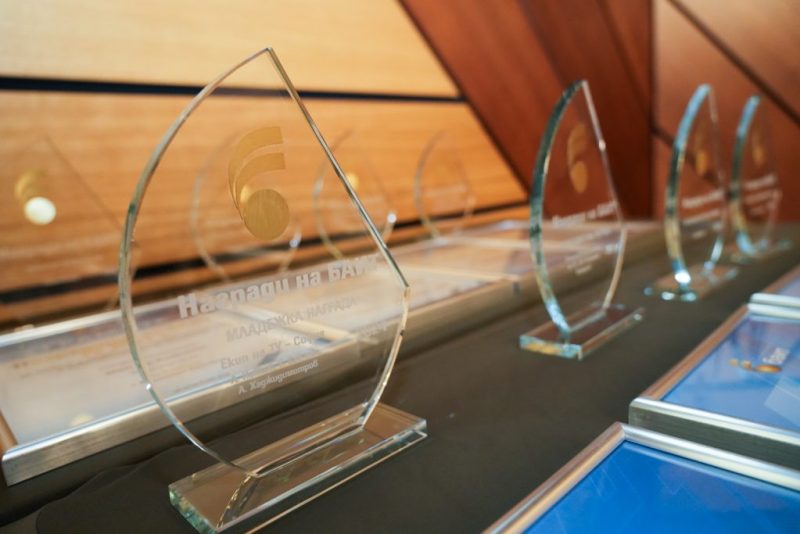 Наградите на БАИТ 2025 очакват кандидатури до 11 декември. Новата AI категория и участие на Иво Петров и Георги Къдрев поставят акцент върху технологичните иновации.