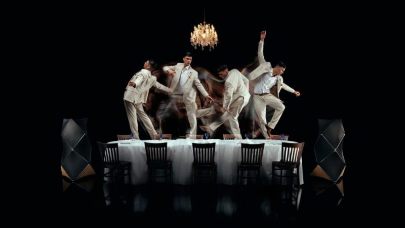 Bang & Olufsen отбелязва 100 години, разкривайки нова визия за технологичен лукс, устойчив дизайн и продукти, създадени да бъдат обичани, възстановявани и предавани през поколенията.