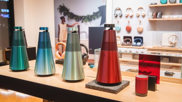 Bang & Olufsen отбеляза 100 години съвършен звук и дизайн с елегантно събитие в шоурума си в София и премиера на The Centennial Collection.