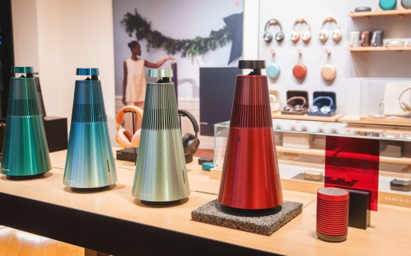 Bang & Olufsen отбеляза 100 години съвършен звук и дизайн с елегантно събитие в шоурума си в София и премиера на The Centennial Collection.