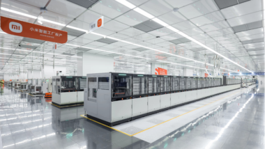 REDMI Note премина 460 млн. доставки в над 100 държави, а Xiaomi подготвя REDMI Note 15 с флагман технологии, повече издръжливост и AI функции.