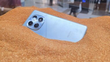 Xiaomi откри демонстрационна зона за REDMI Note 15 в Mall of Sofia (21–25 януари), където посетителите могат да тестват 5 модела и да участват в игра с награди.