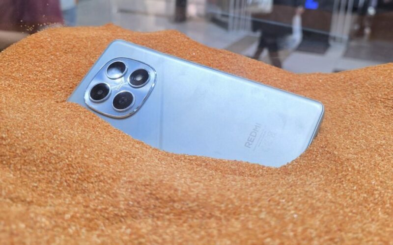 Xiaomi откри демонстрационна зона за REDMI Note 15 в Mall of Sofia (21–25 януари), където посетителите могат да тестват 5 модела и да участват в игра с награди.