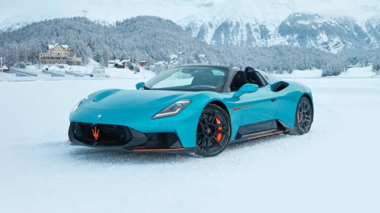 Ексклузивният Maserati MCPURA Cielo FROZEN MAGMA дебютира в Санкт Мориц – автомобил по индивидуална поръчка, вдъхновен от контраста между лед и огън.
