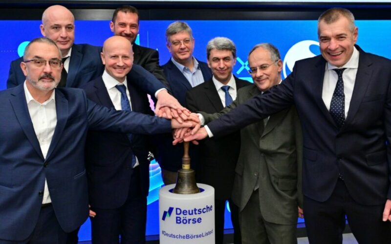 Сирма откри търговската сесия на Франкфуртската борса и завърши успешно процеса по двойно листване чрез EuroBridge, с фокус върху растежа в Европа.