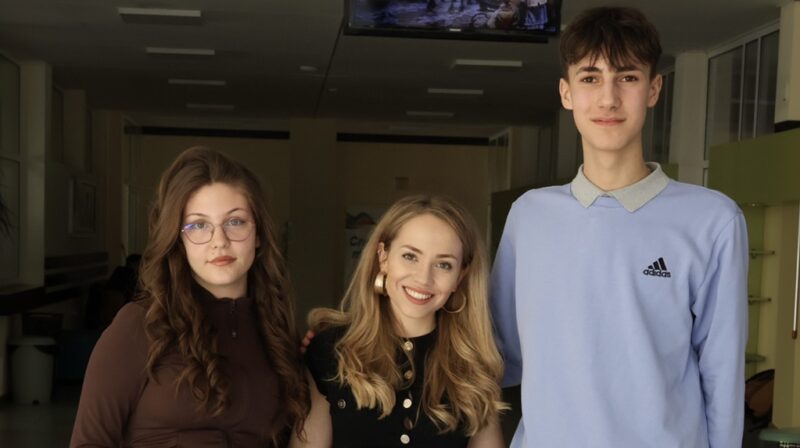 Български ученици създават кампания за здравно образование и показват как младите могат да променят отношението към здравето още в училище.