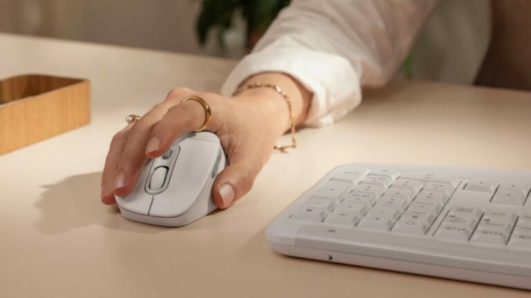 Logitech представи Signature Comfort Plus – нова серия периферни устройства с фокус върху комфорта, AI интеграции и продуктивността.