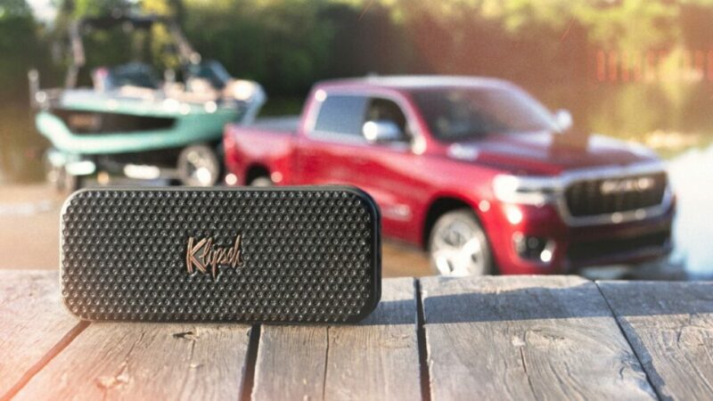 Как да изберете перфектната Bluetooth колонка за лятото – експертни съвети и акценти от серията Klipsch Music City.