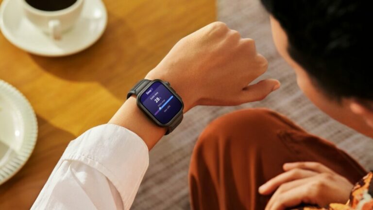 HUAWEI WATCH FIT 5 Pro идва в България с NFC плащания, спортни режими, здравни функции, Multipass достъп и цена от 299 евро.