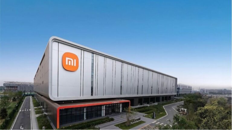 REDMI Note 17 залага на Built for Years с шестгодишен ангажимент, батерия за 1000 цикъла и сертифицирана устойчивост при падане от 3 метра.