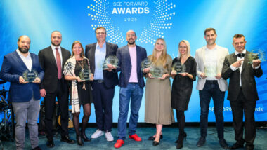 SEE FORWARD Awards 2026 отличи девет победители от 56 кандидатури. EPAM спечели AI Adoption Leader, а DXC Technology получи две награди.